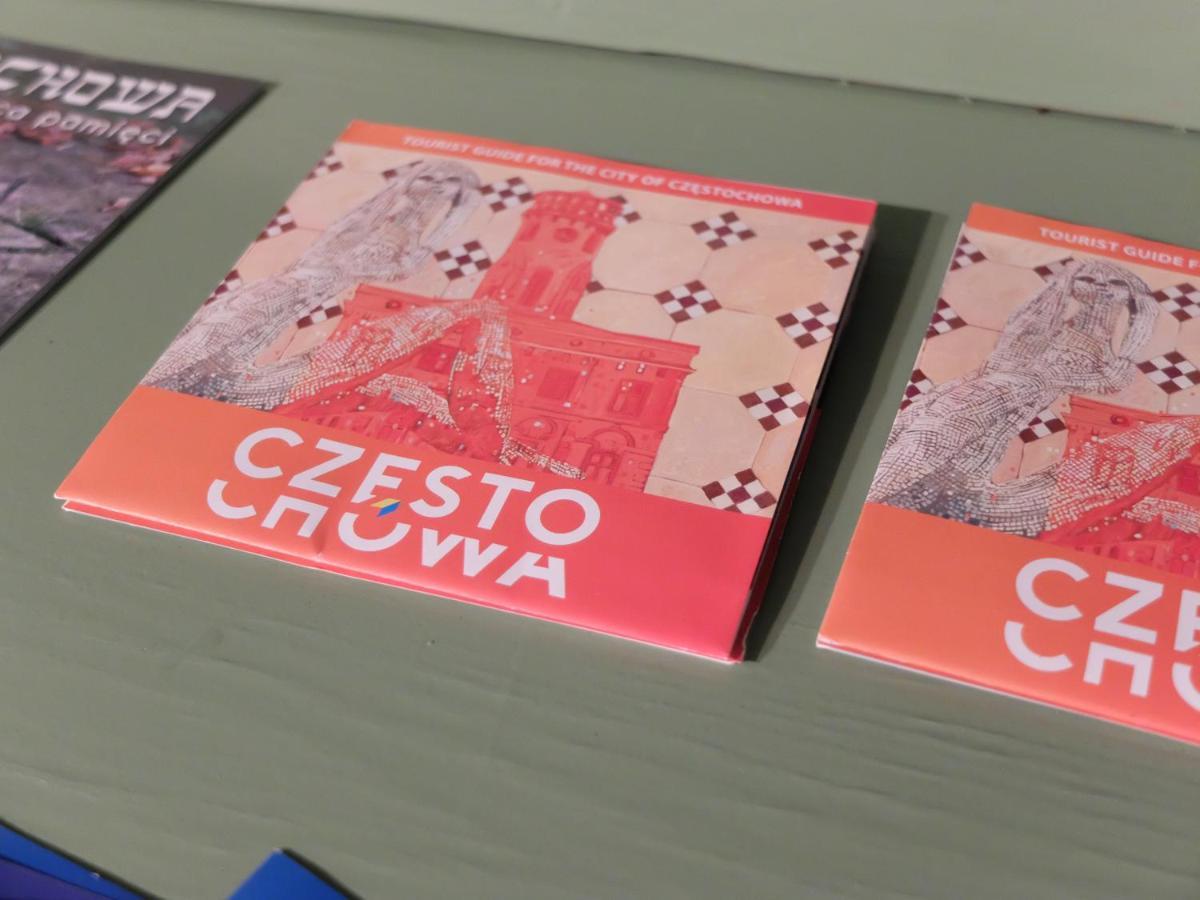 Nowoczesne Lokum W Centrum Częstochowa Exterior foto